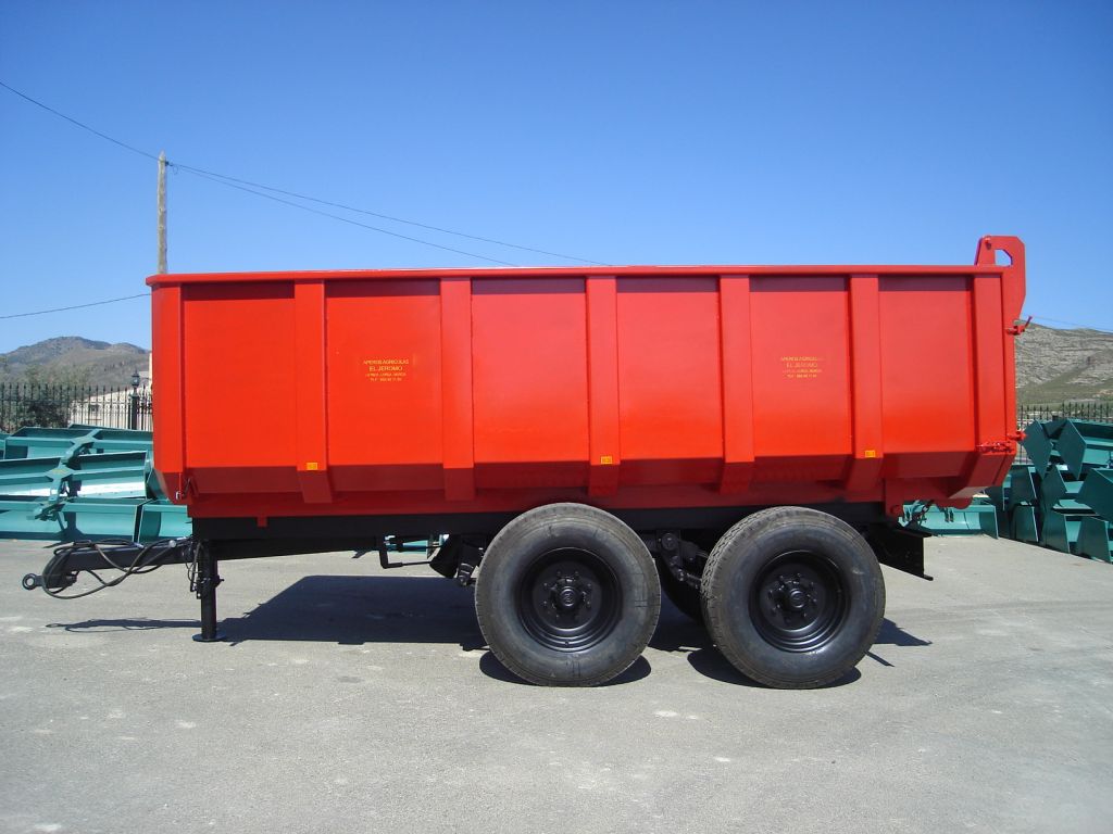   Remolque bañera hierro dos ejes tandem